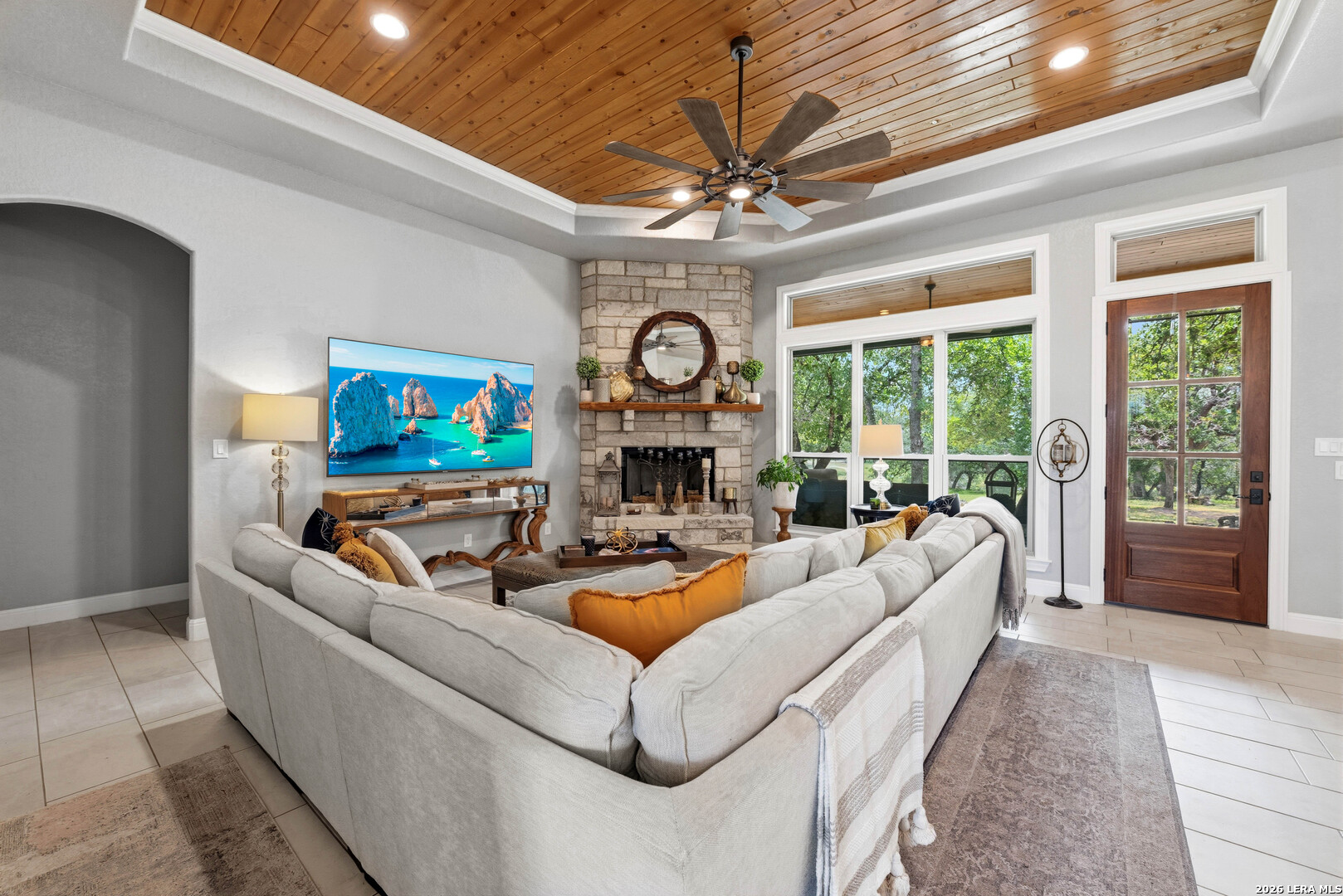 153 Crescent Ridge Adkins TX 78101
