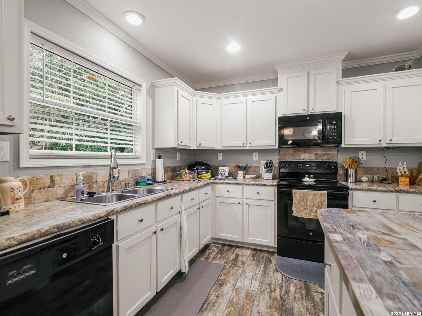 1470 Patton Road Somerset TX 78069