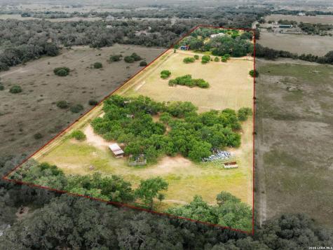 1470 Patton Road Somerset TX 78069