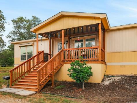 1470 Patton Road Somerset TX 78069