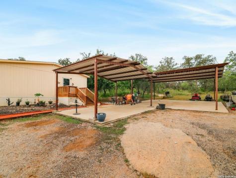 1470 Patton Road Somerset TX 78069