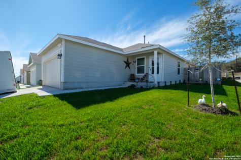 10133 Bridgton Mill San Antonio TX 78254