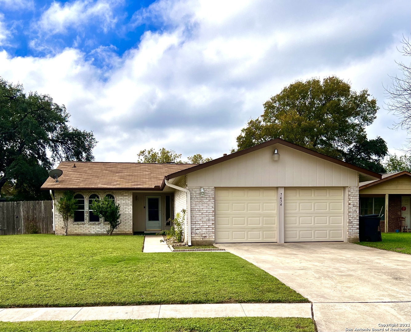 7434 Meadow Hill San Antonio TX 78251