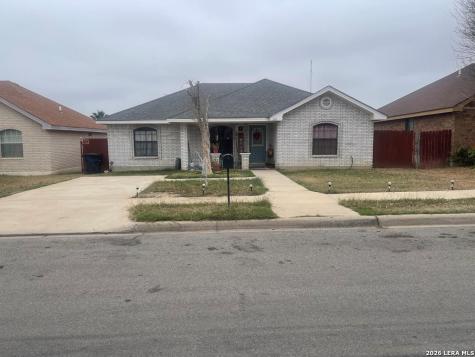 2115 Suncrest Drive Eagle Pass TX 78852