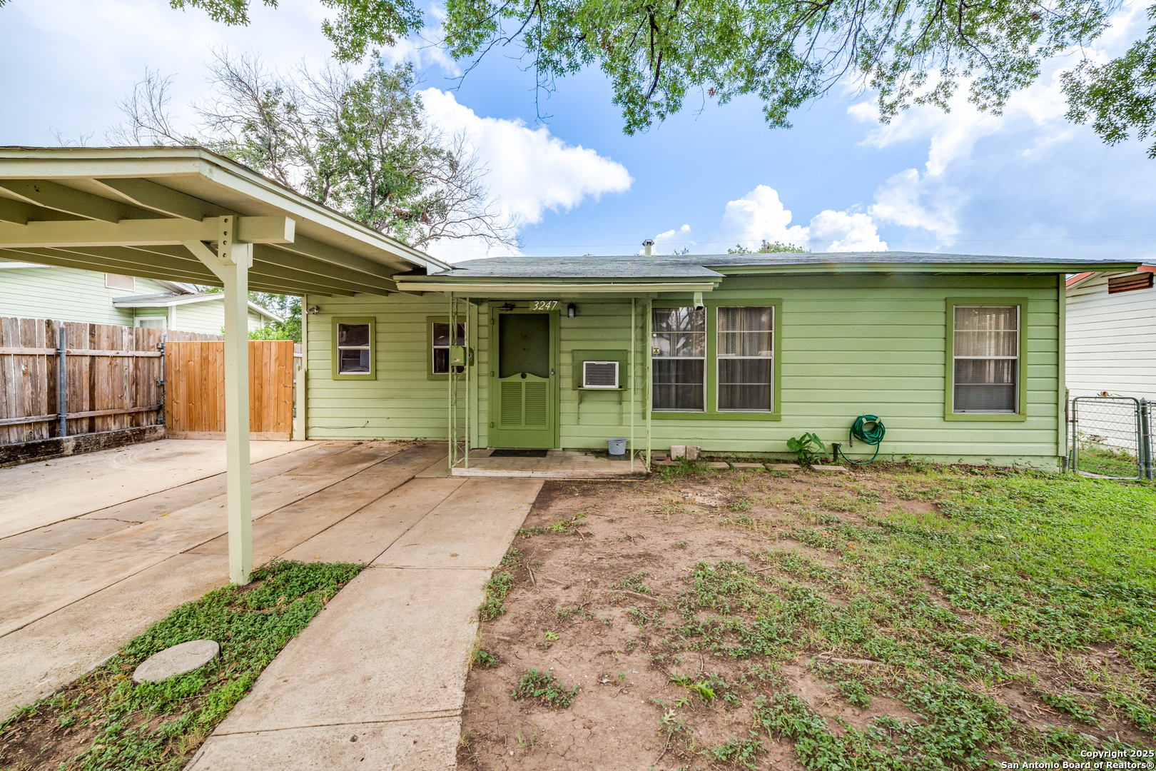 3247 Lasses San Antonio TX 78223