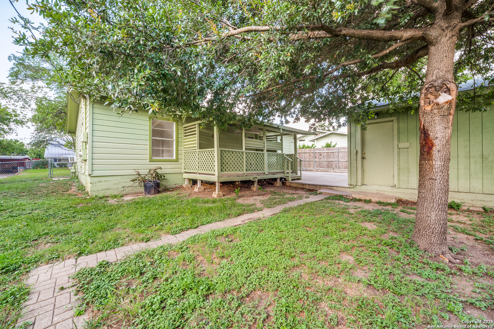 3247 Lasses San Antonio TX 78223
