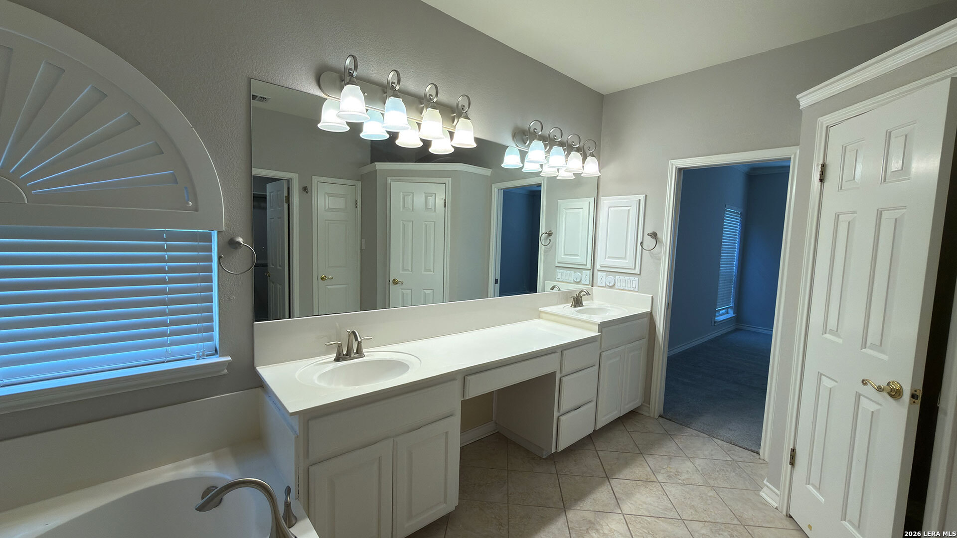 1514 Hearthstone San Antonio TX 78258