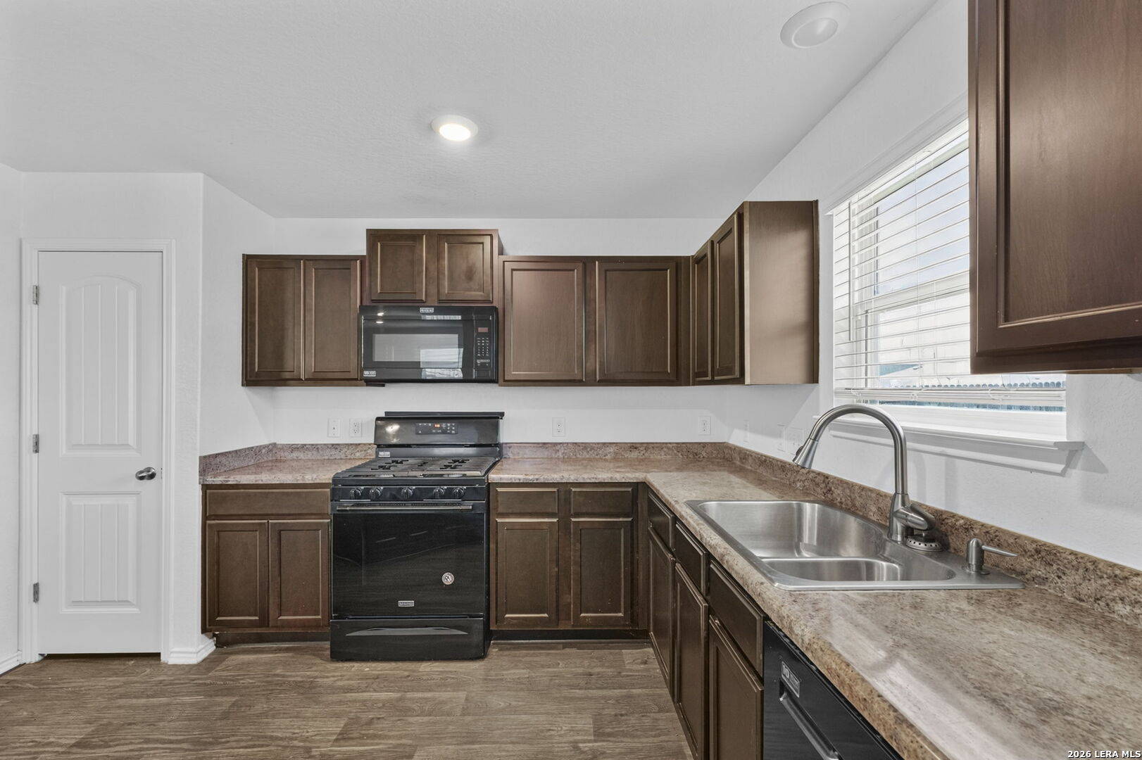9803 Spotted Rose San Antonio TX 78254