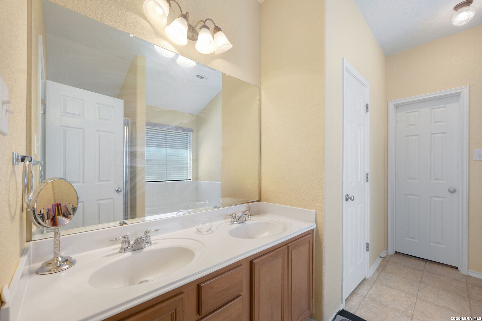 1514 Gentle Current San Antonio TX 78251
