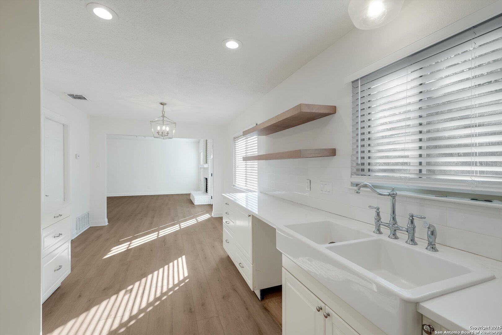 7279 Pine Branch San Antonio TX 78250