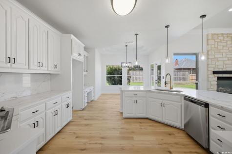 1178 Loma Verde New Braunfels TX 78130