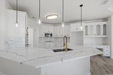 1178 Loma Verde New Braunfels TX 78130