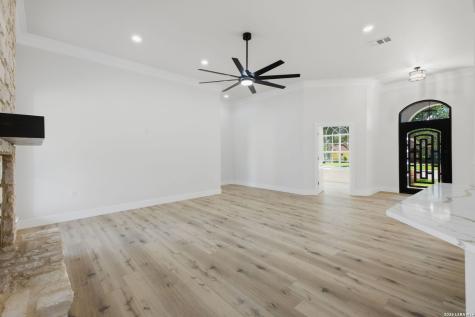 1178 Loma Verde New Braunfels TX 78130