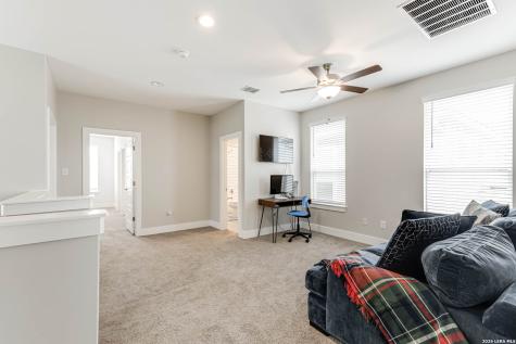 1426 E Sandalwood Lane San Antonio TX 78209