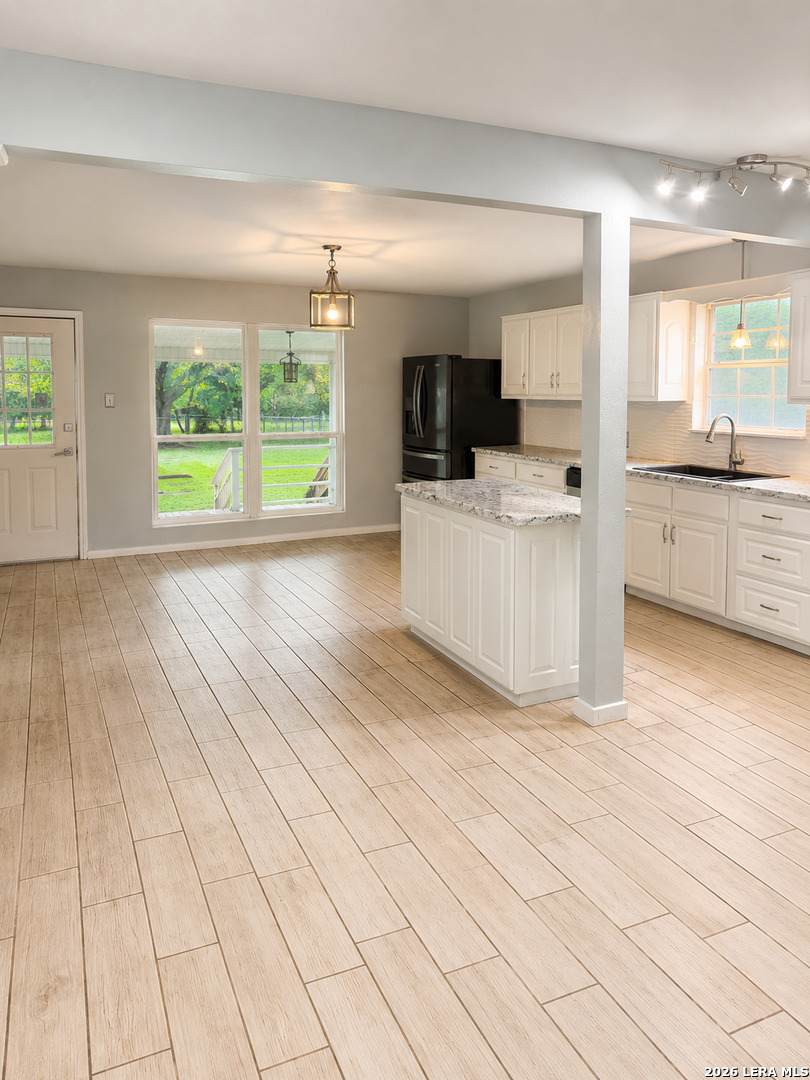 1107 Donna Kay Drive Kerrville TX 78028