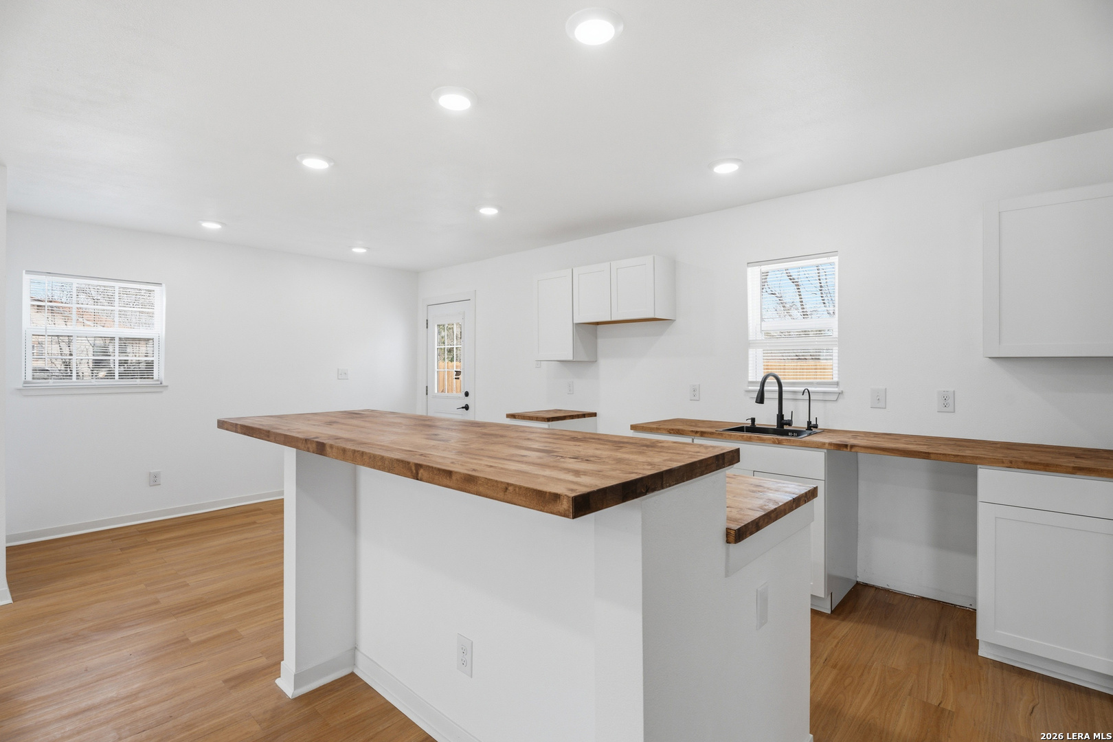 2151 E Crockett San Antonio TX 78202