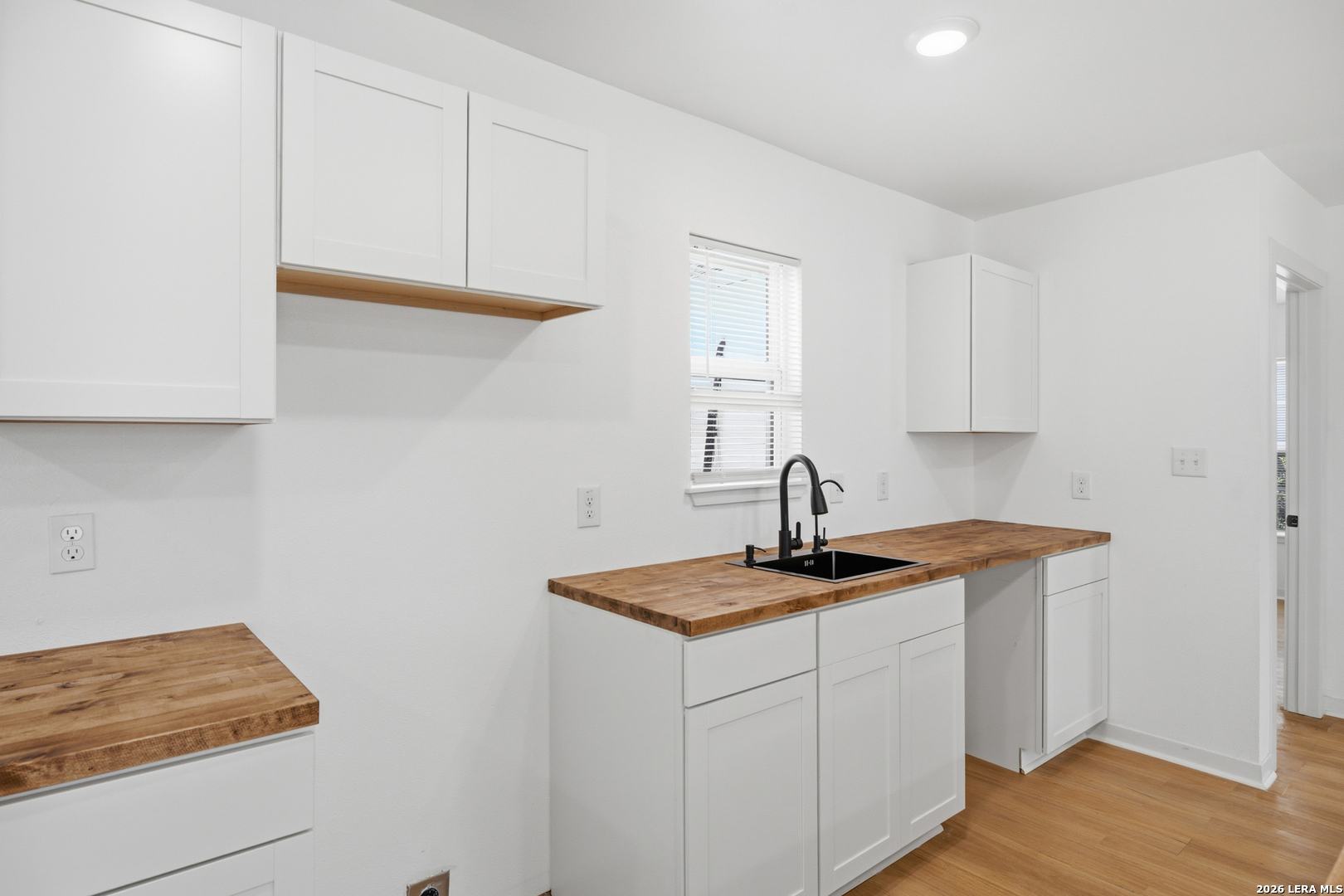 2151 E Crockett San Antonio TX 78202