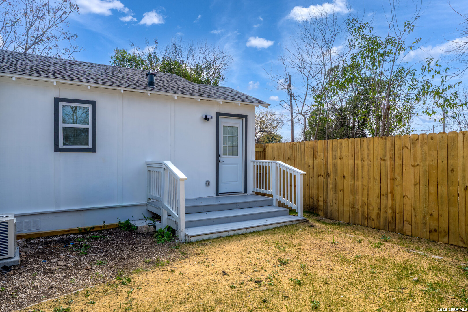 2151 E Crockett San Antonio TX 78202