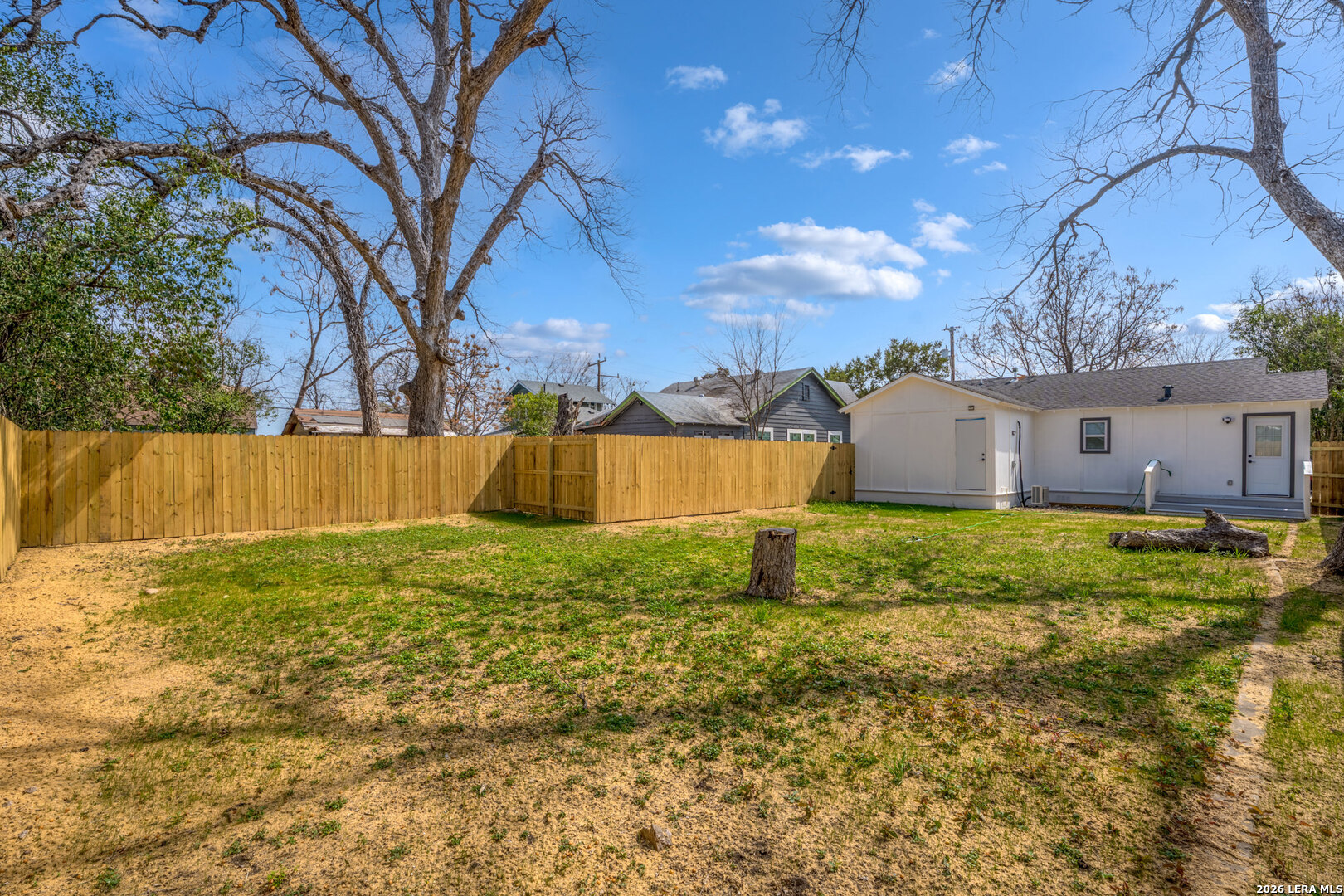 2151 E Crockett San Antonio TX 78202