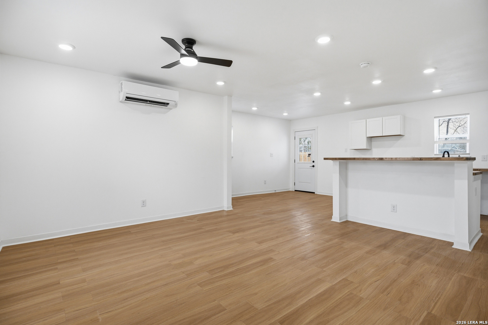2151 E Crockett San Antonio TX 78202