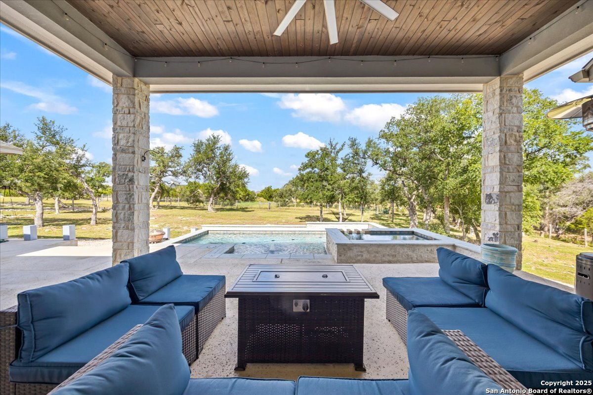 292 Scenic Canyon New Braunfels TX 78132