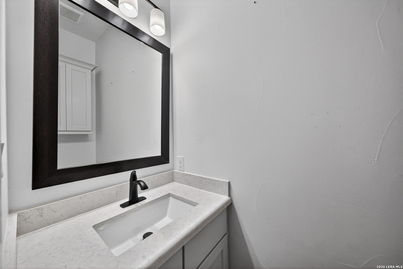 14823 Mapleton Hill San Antonio TX 78245