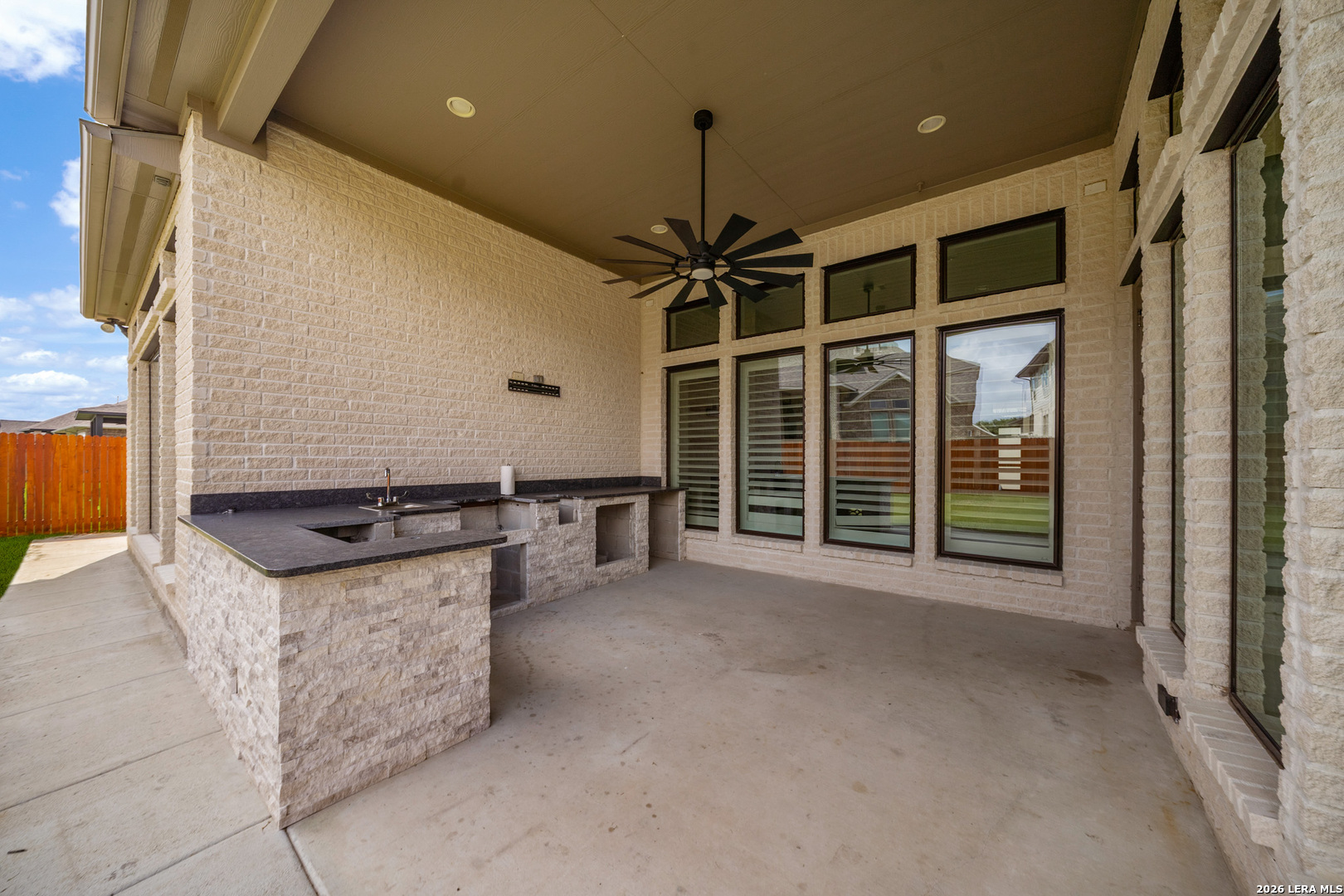 14823 Mapleton Hill San Antonio TX 78245