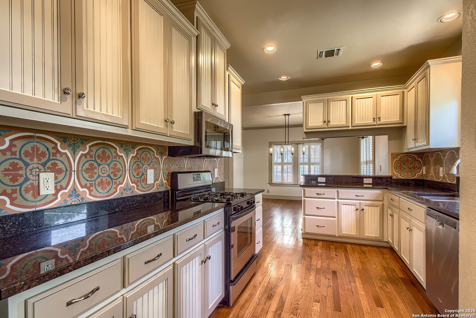 410 Kokomo Alamo Heights TX 78209