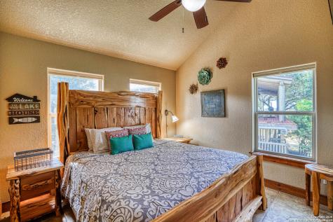 914 Pebble Beach Drive NW Lakehills TX 78063