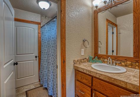 914 Pebble Beach Drive NW Lakehills TX 78063