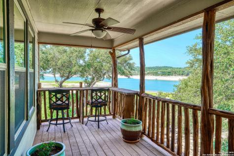 914 Pebble Beach Drive NW Lakehills TX 78063
