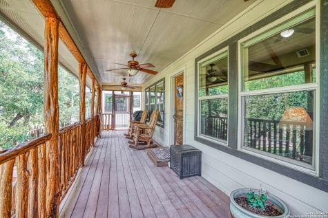 914 Pebble Beach Drive NW Lakehills TX 78063