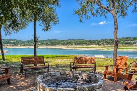 914 Pebble Beach Drive NW Lakehills TX 78063