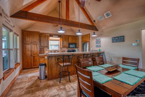914 Pebble Beach Drive NW Lakehills TX 78063