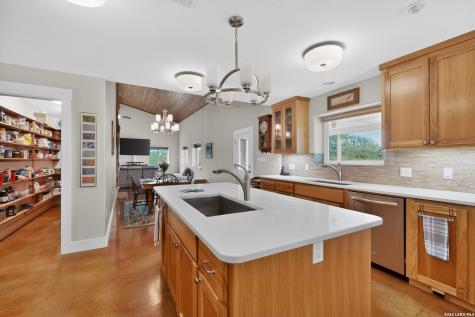 3263 Palomino Springs Bandera TX 78003