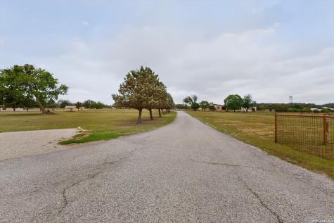 3263 Palomino Springs Bandera TX 78003
