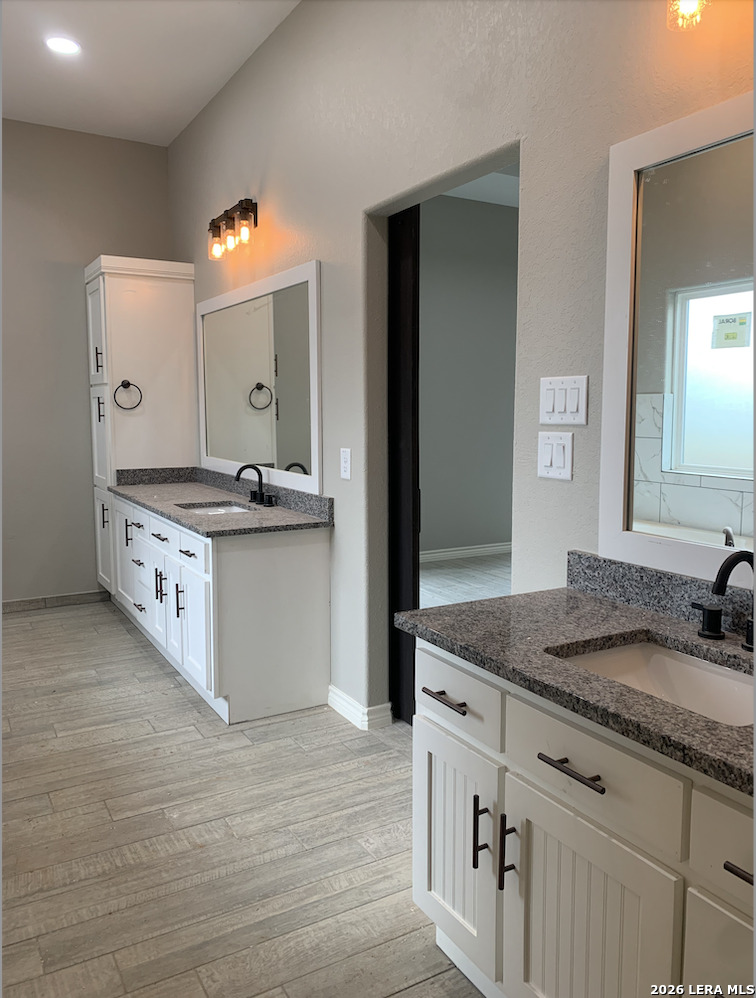 109 W Magnolia Circle La Vernia TX 78121