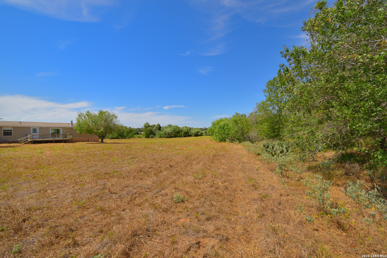 8073 County Road 401 Floresville TX 78114