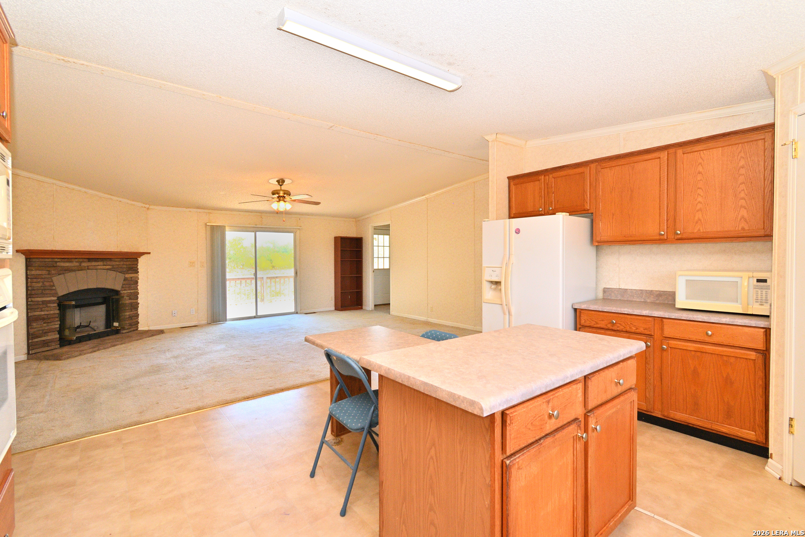 8073 County Road 401 Floresville TX 78114