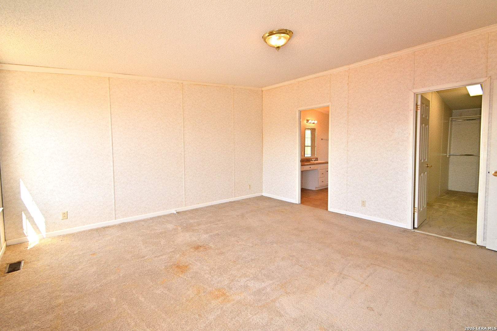8073 County Road 401 Floresville TX 78114
