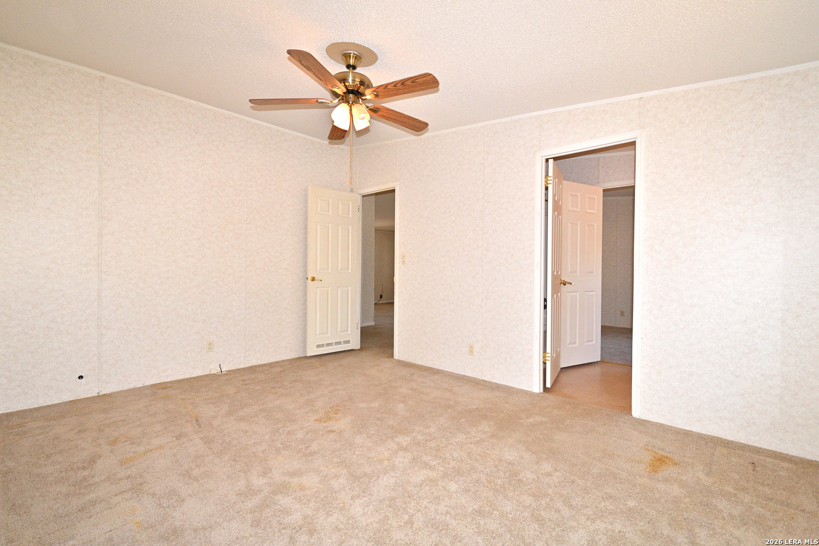 8073 County Road 401 Floresville TX 78114