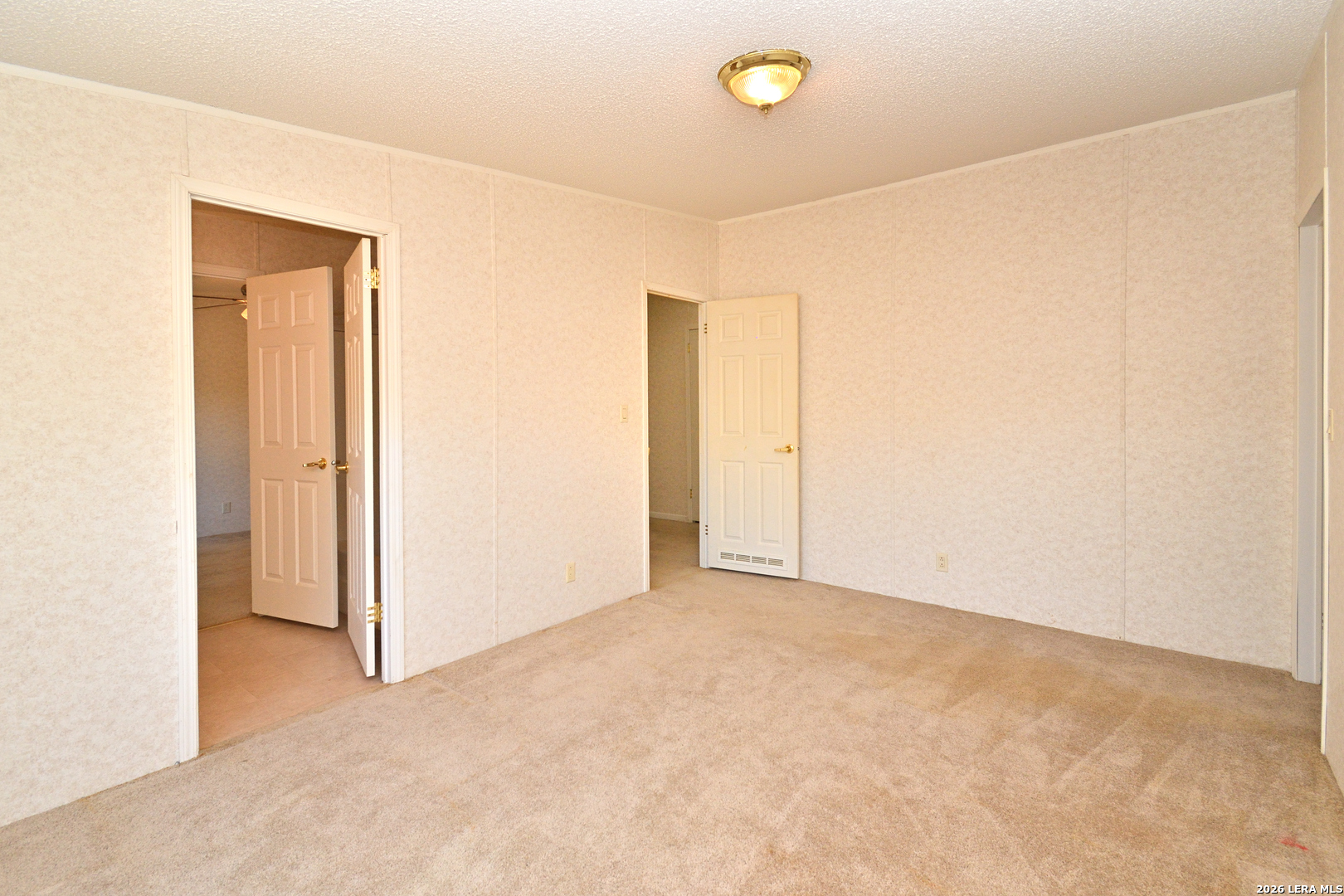 8073 County Road 401 Floresville TX 78114
