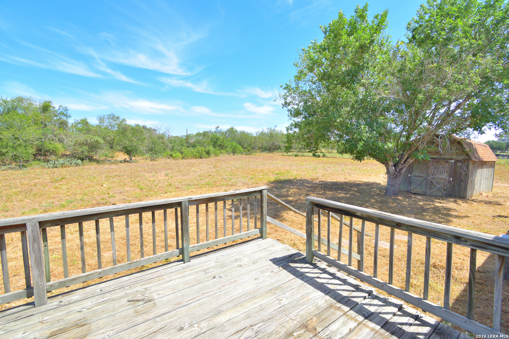 8073 County Road 401 Floresville TX 78114