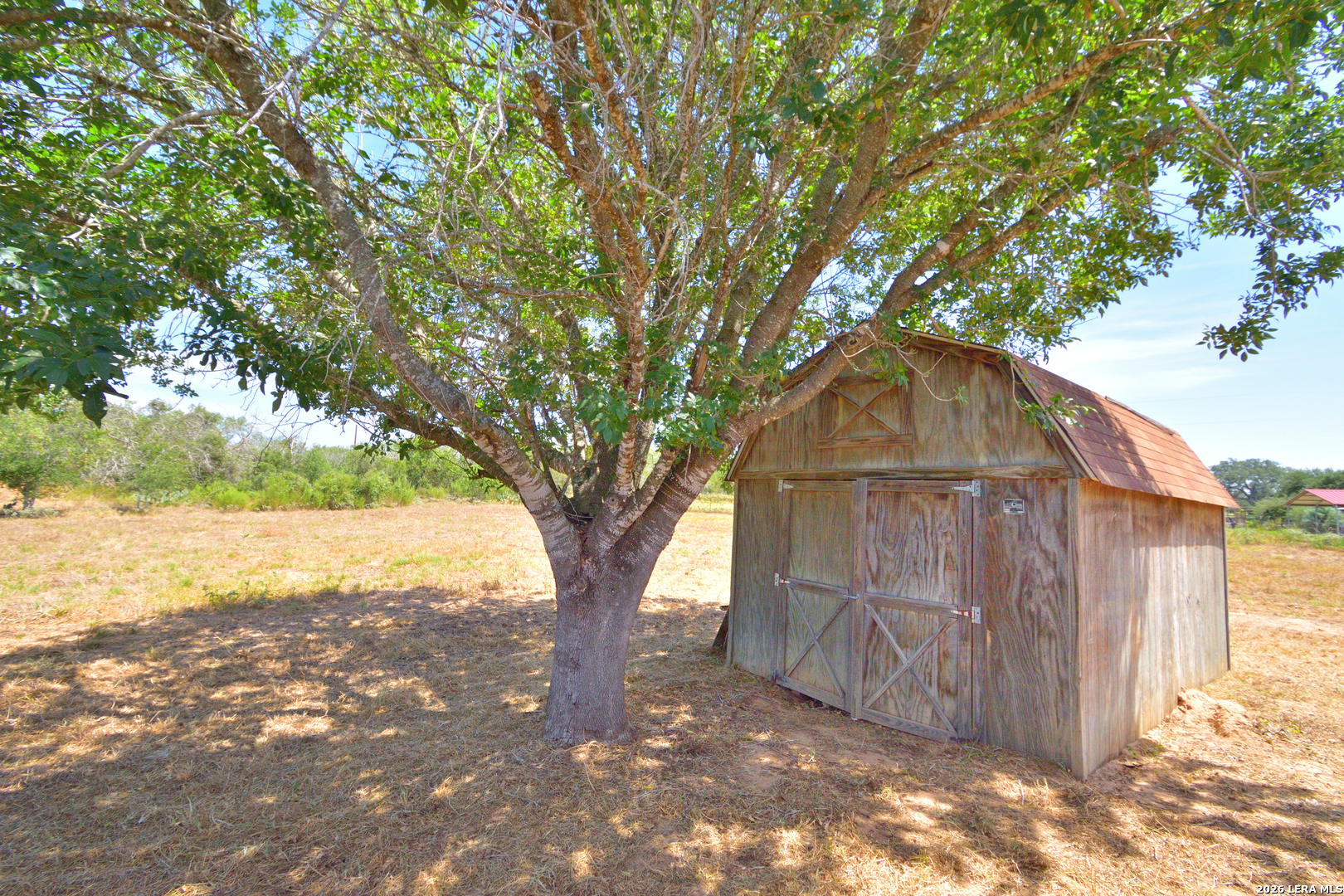 8073 County Road 401 Floresville TX 78114