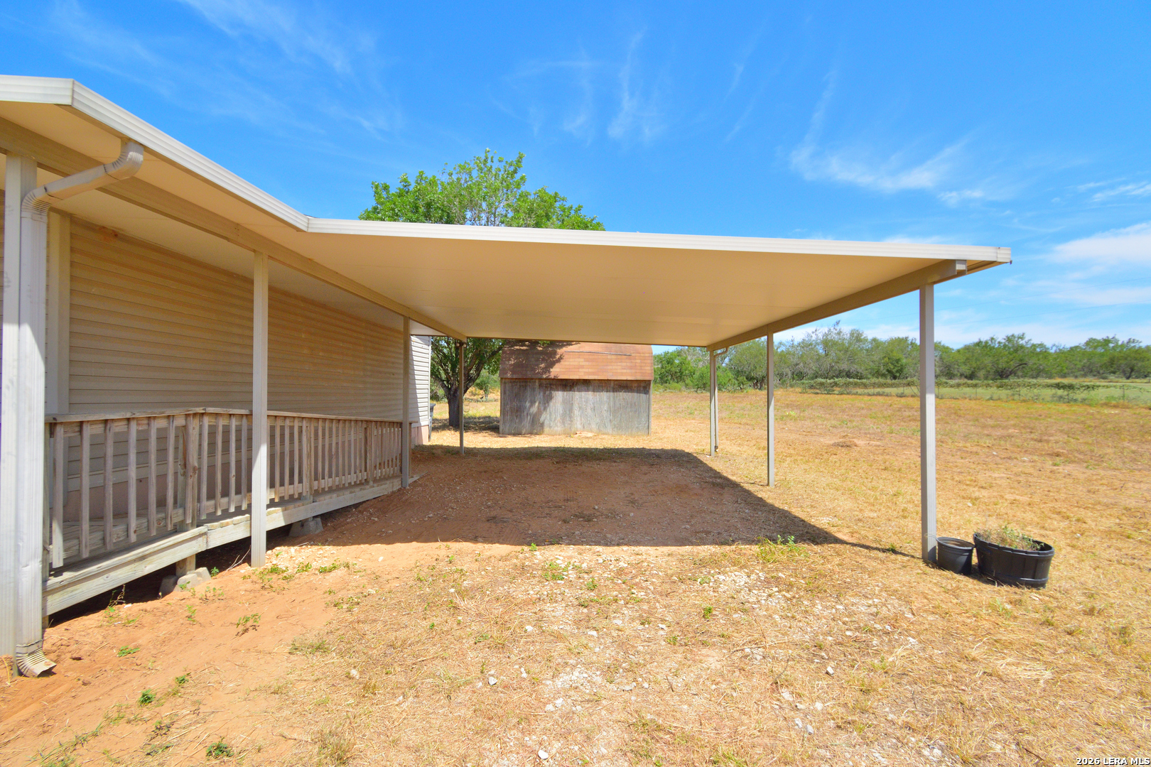 8073 County Road 401 Floresville TX 78114