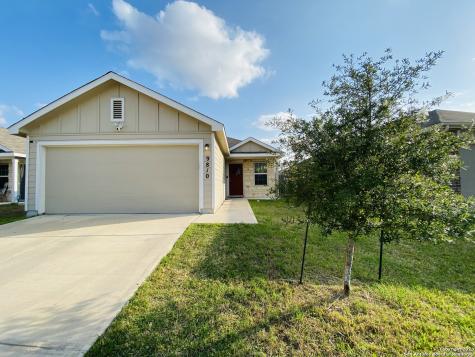 9810 Marbach Garden San Antonio TX 78245