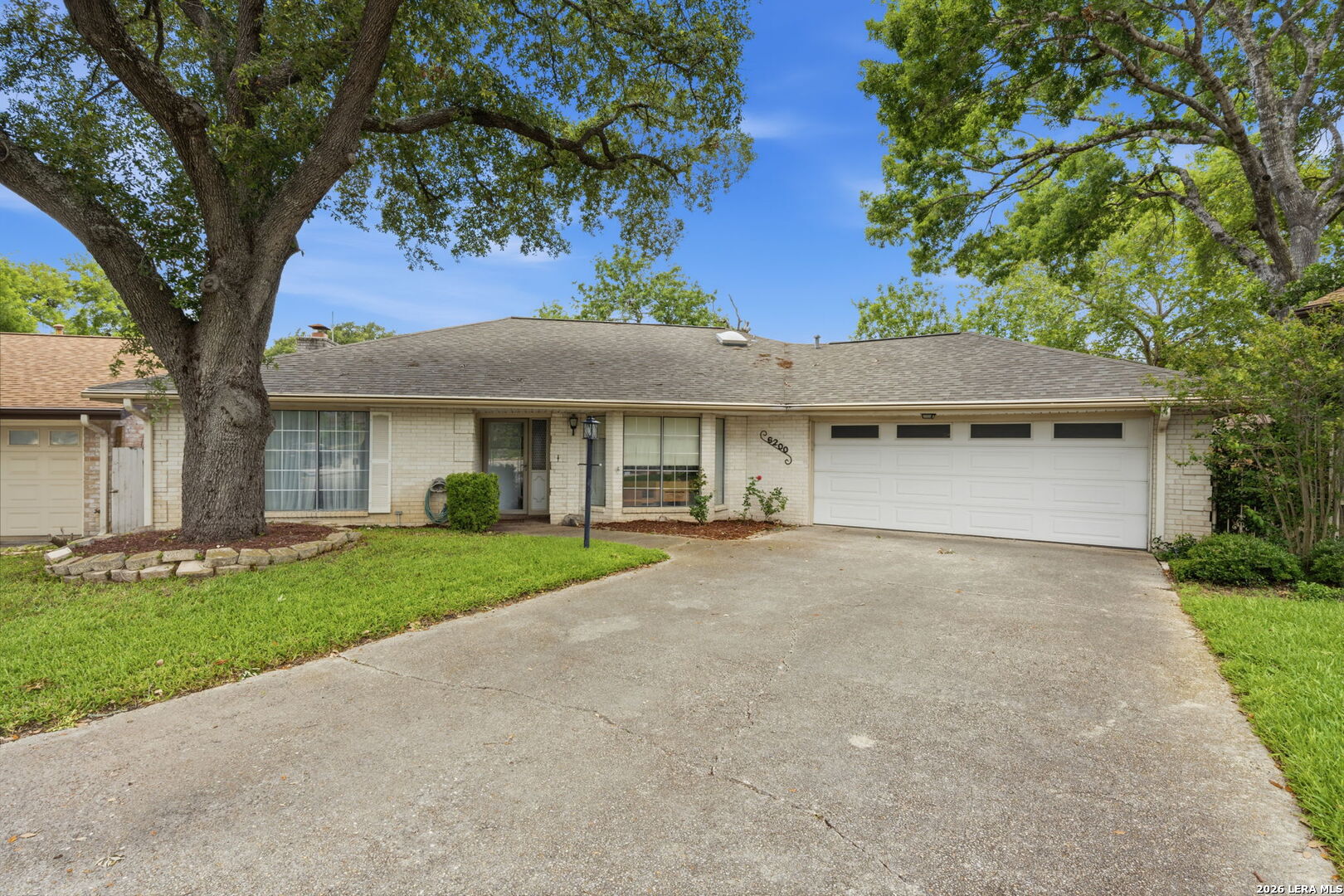 6200 Shady Brook Windcrest TX 78239