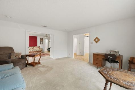 6200 Shady Brook Windcrest TX 78239