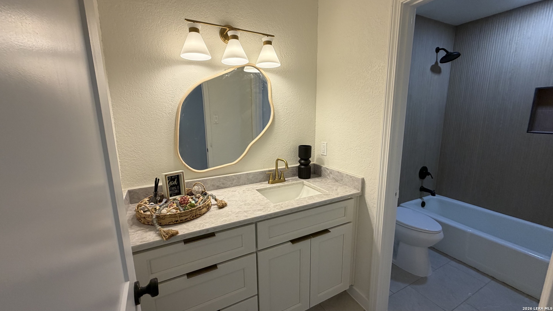 5026 La Haya Street San Antonio TX 78233
