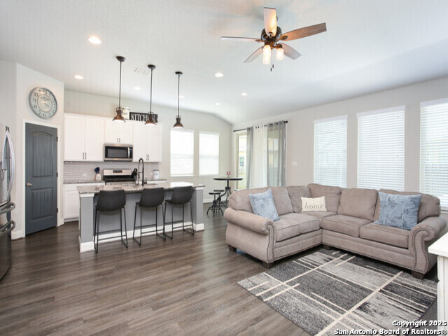 13915 Silas San Antonio TX 78245